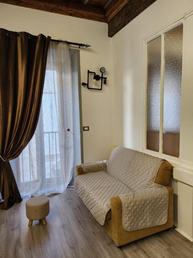 Mansarde & Suite Maison 1706 Lago Orta Borgomanero Exterior photo