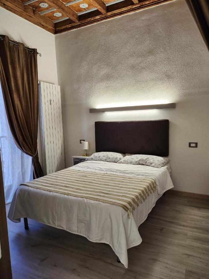 Mansarde & Suite Maison 1706 Lago Orta Borgomanero Exterior photo
