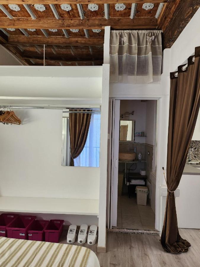 Mansarde & Suite Maison 1706 Lago Orta Borgomanero Exterior photo