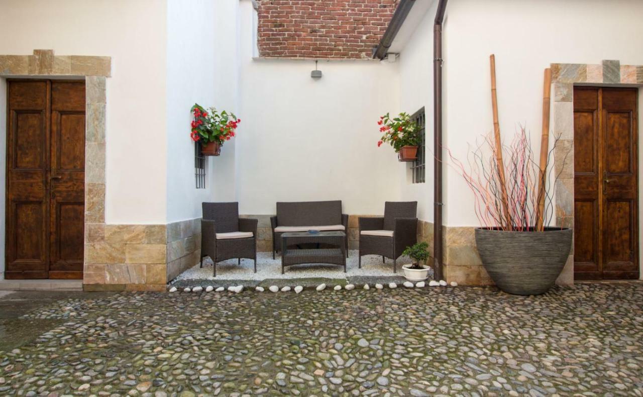 Mansarde & Suite Maison 1706 Lago Orta Borgomanero Exterior photo