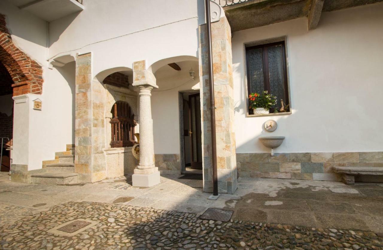 Mansarde & Suite Maison 1706 Lago Orta Borgomanero Exterior photo